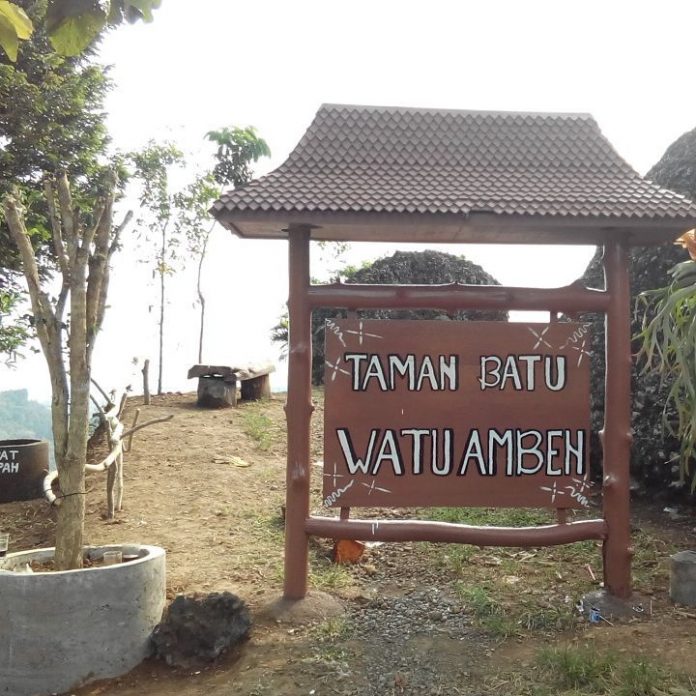 Foto Watu Amben